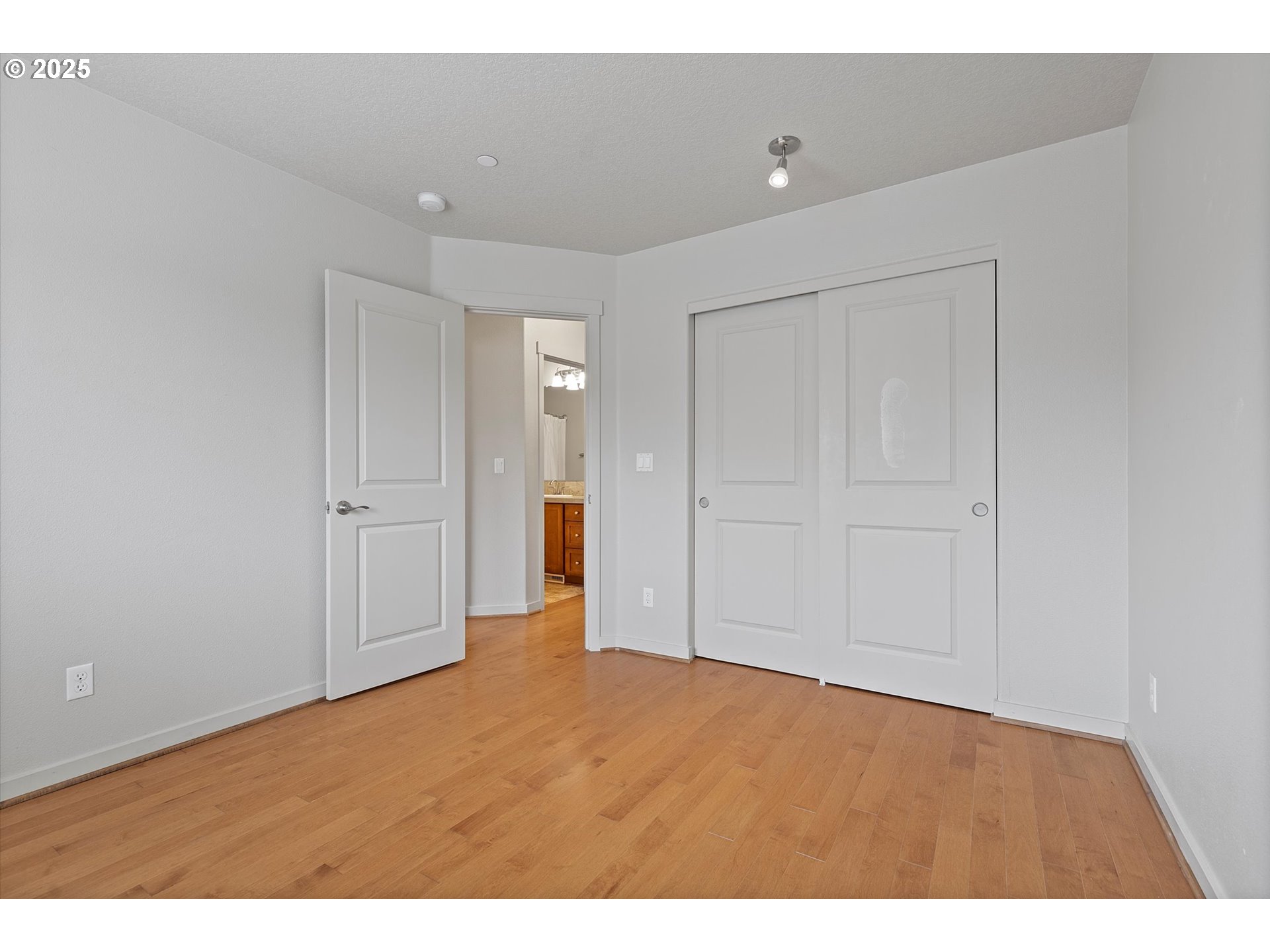 12001 Southwest Surrey Street Wilsonville, OR 97070 - Photo 25 of 48 a view of an empty room