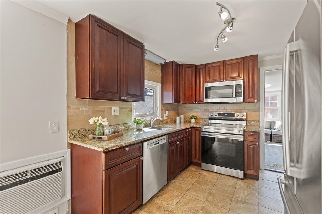 10 Sullivan Road North Reading, MA 01864 - Photo 11 of 35 Gallery Image 11