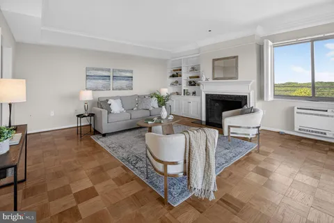 $500,000 | 10500 Rockville Pike, Unit 1624, Rockville, MD 20852