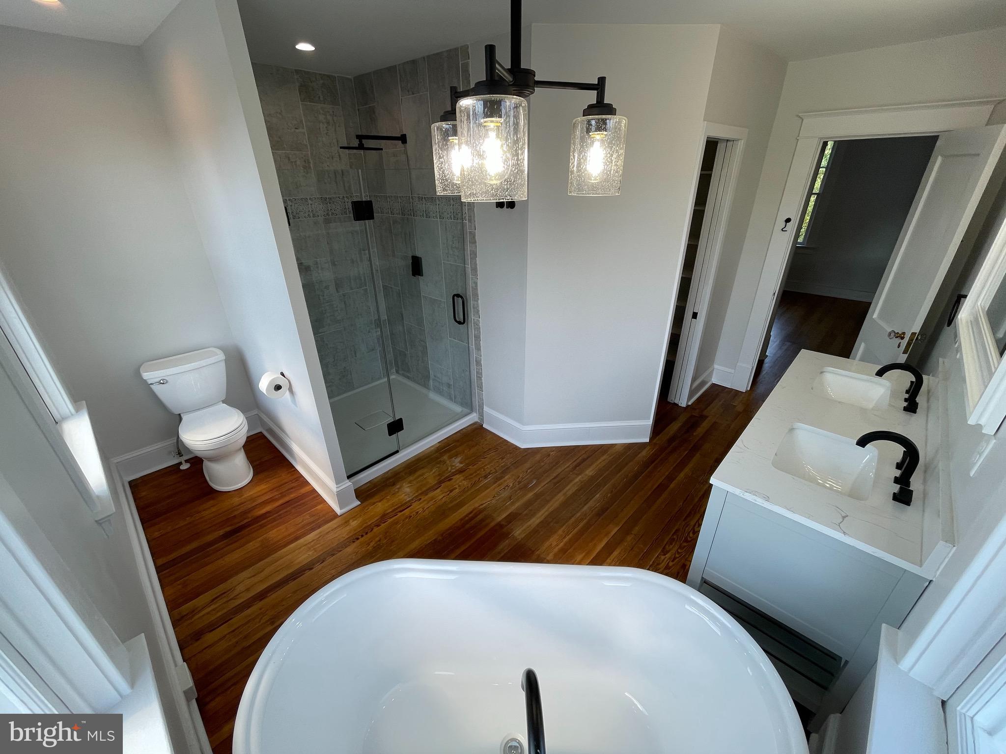 9812 Liberty Road Frederick, MD 21701 - Photo 23 of 33 Master bath