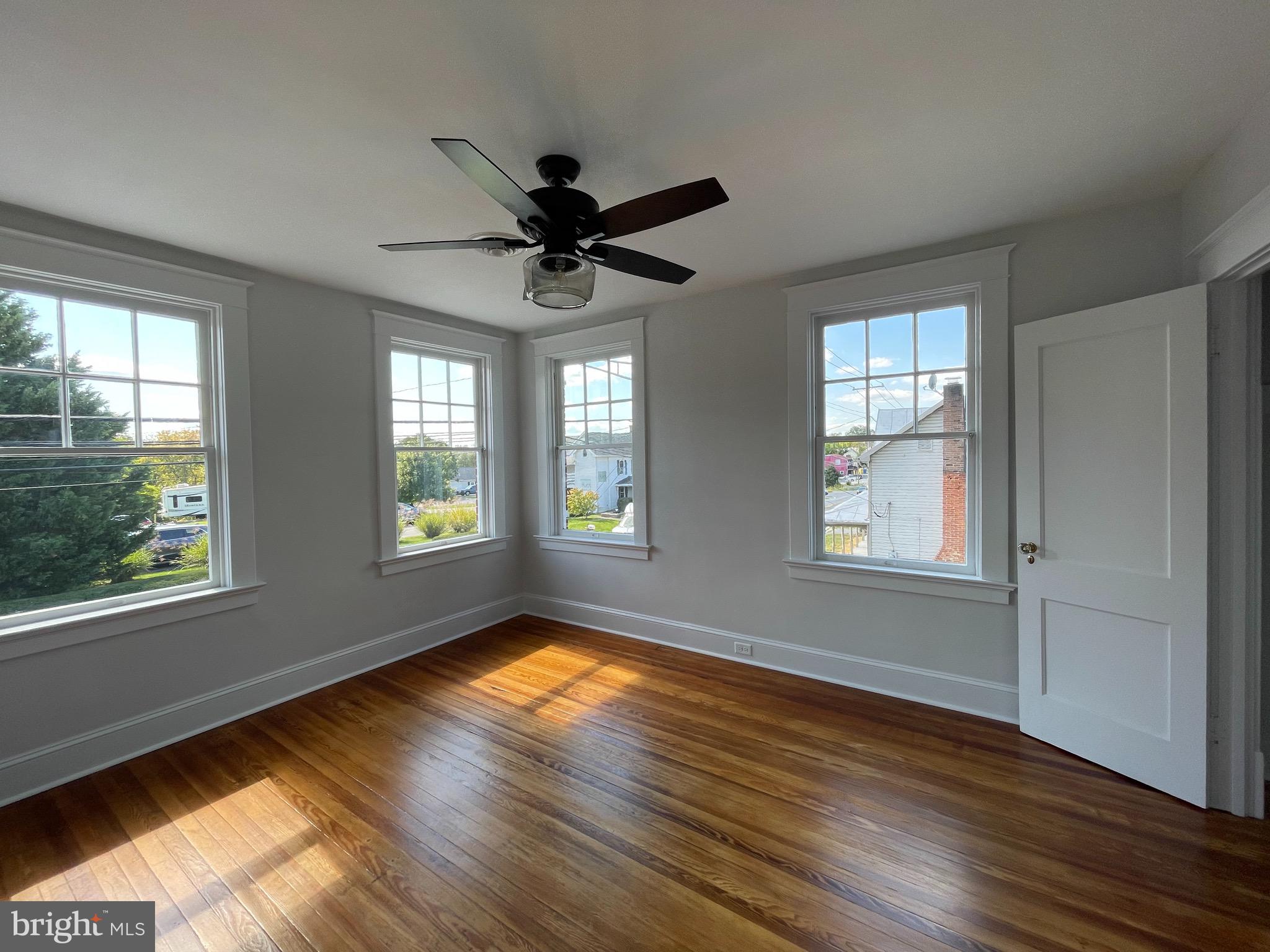 9812 Liberty Road Frederick, MD 21701 - Photo 25 of 33 Third bedroom