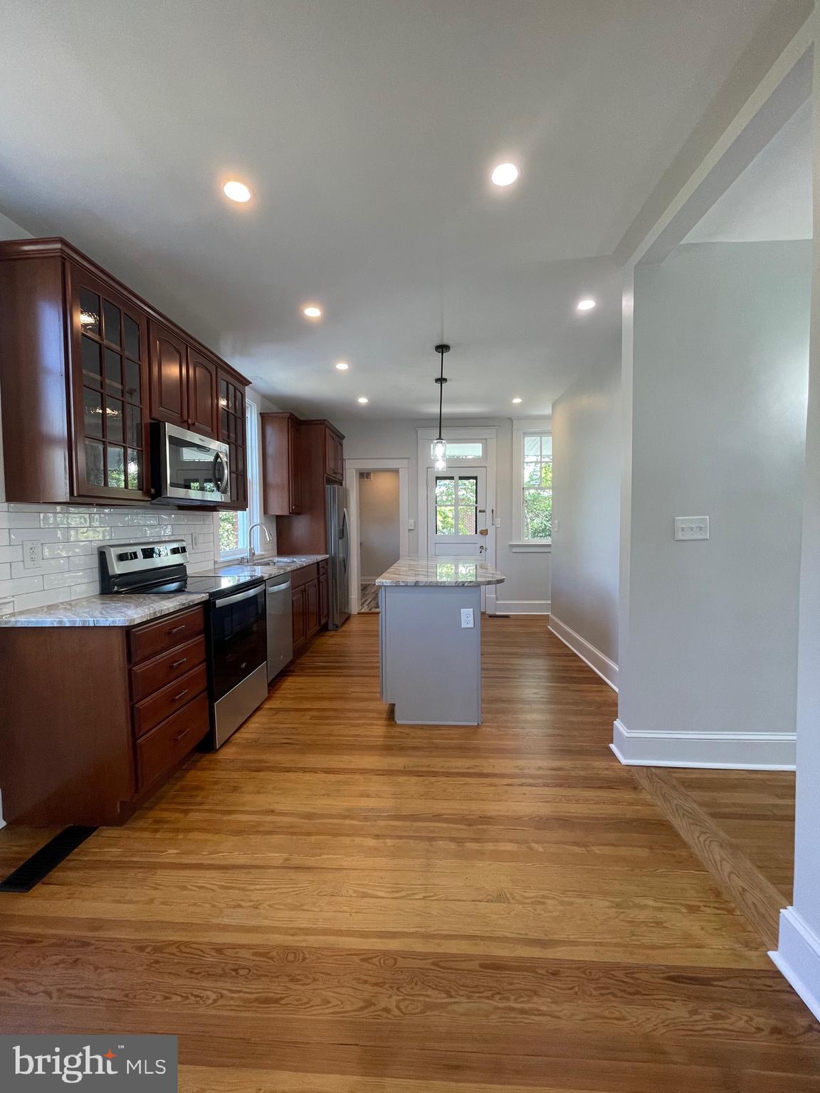 9812 Liberty Road Frederick, MD 21701 - Photo 6 of 33 Kitchen