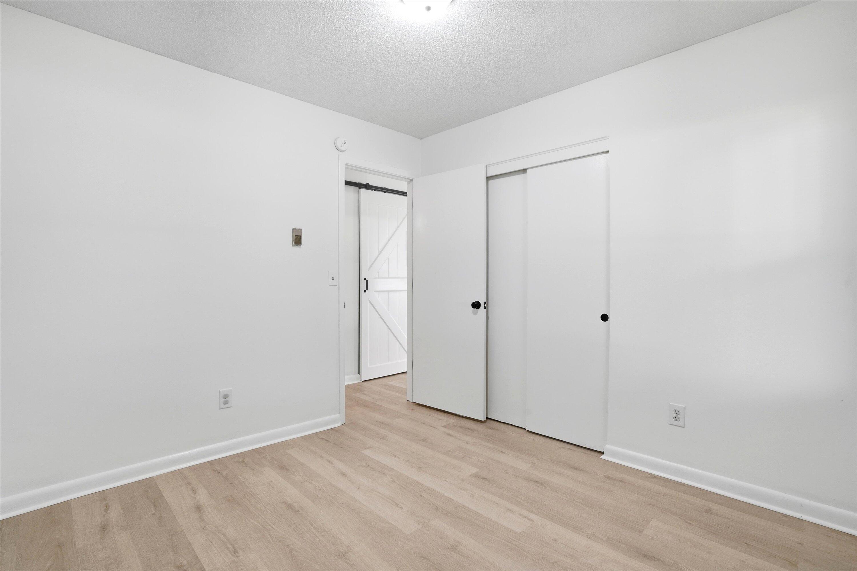 604 Beech Hill Road Summerville, SC 29485 - Photo 17 of 23 Bedroom 3