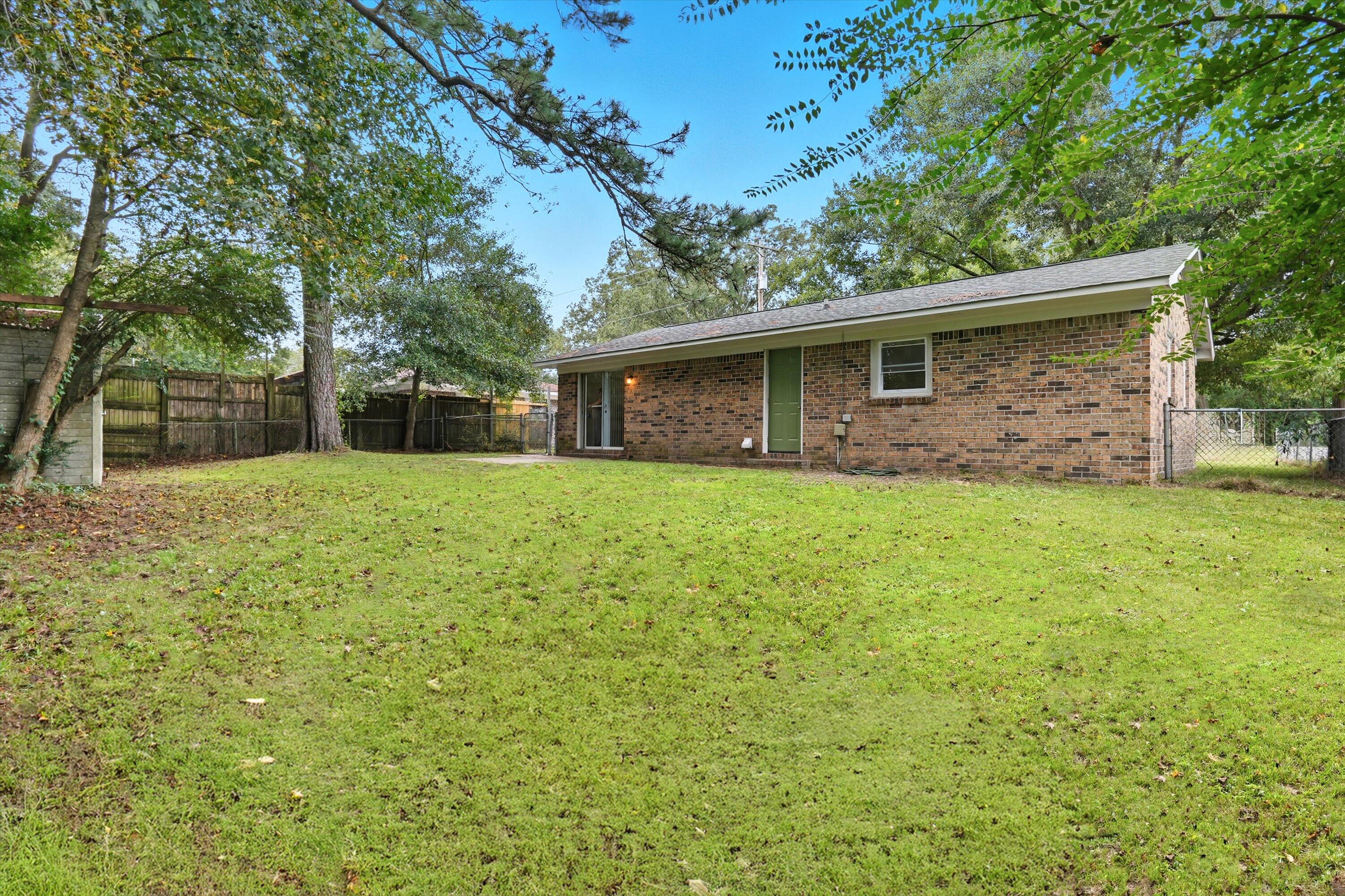 604 Beech Hill Road Summerville, SC 29485 - Photo 19 of 23 Exterior