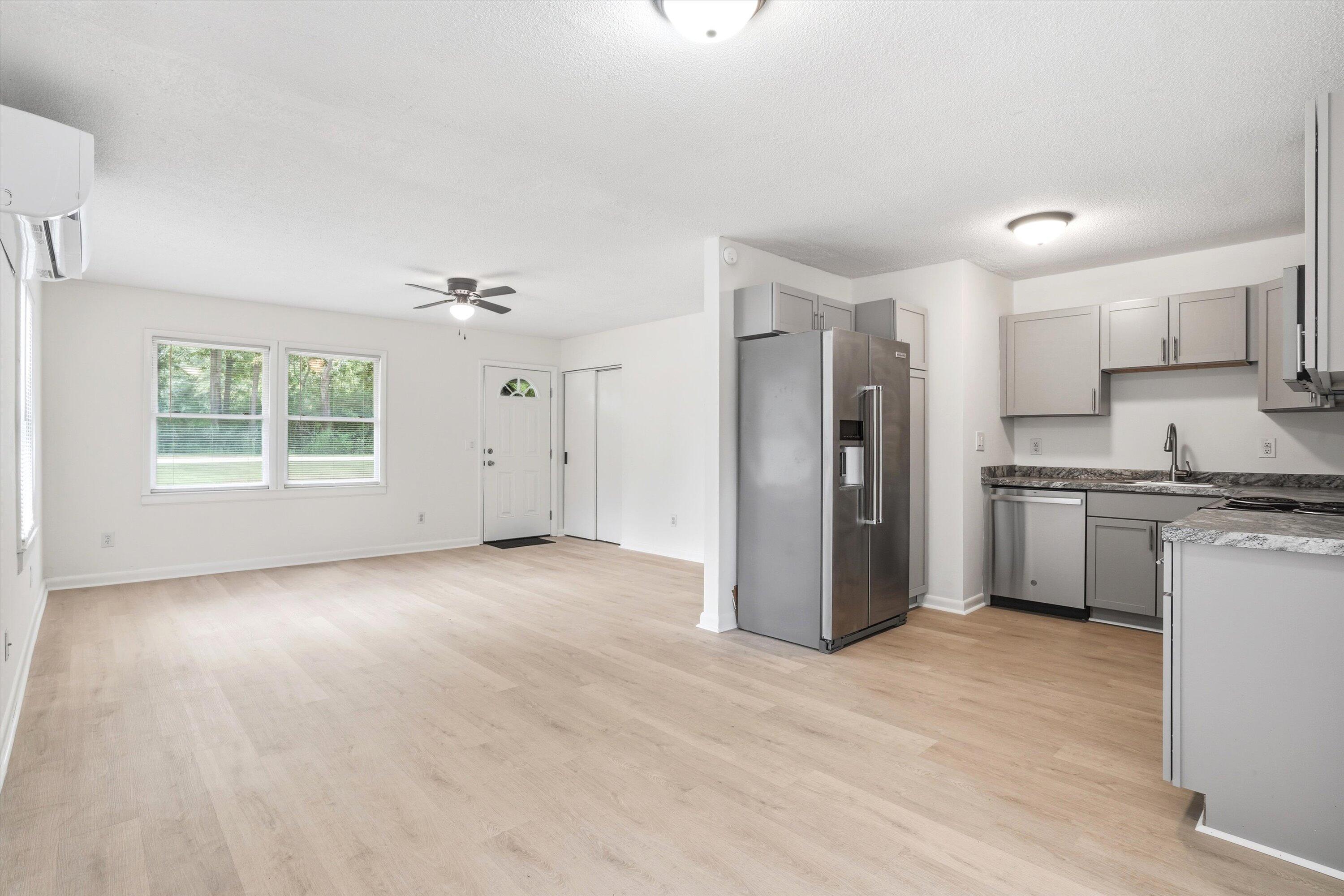 604 Beech Hill Road Summerville, SC 29485 - Photo 9 of 23 Kitchen