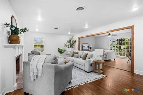 $430,000 | 615 West Royal Avenue, Temple, TX 76501