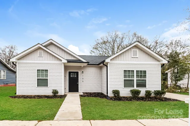 $1,850 | 106 South Elm Street, Gastonia, NC 28052