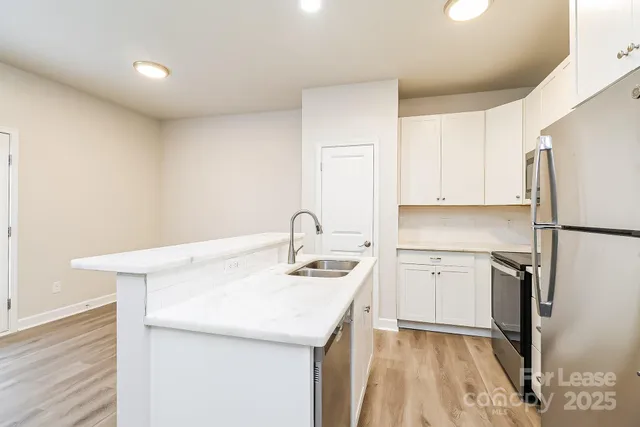 $1,850 | 106 South Elm Street, Gastonia, NC 28052