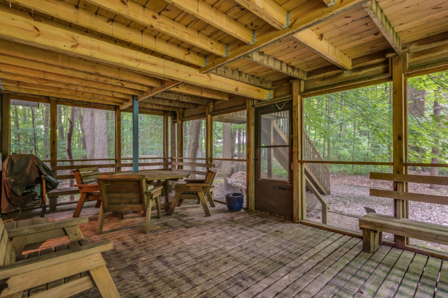 14497 Lakeshore Road Lakeside, MI 49116 - Photo 5 of 11 017-17-Large Screened Porch