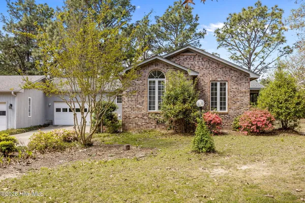 $299,000 | 119 Sandham Court, West End, NC 27376