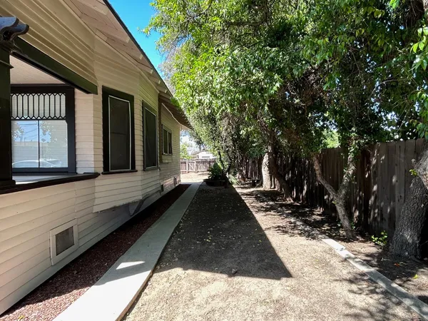 $260,000 | 2226 Arrants Street, Selma, CA 93662