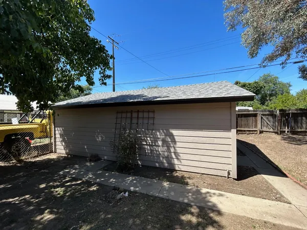 $260,000 | 2226 Arrants Street, Selma, CA 93662