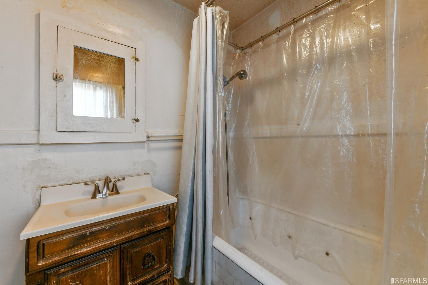 2437 Acton Street Berkeley, CA 94702 - Photo 17 of 36