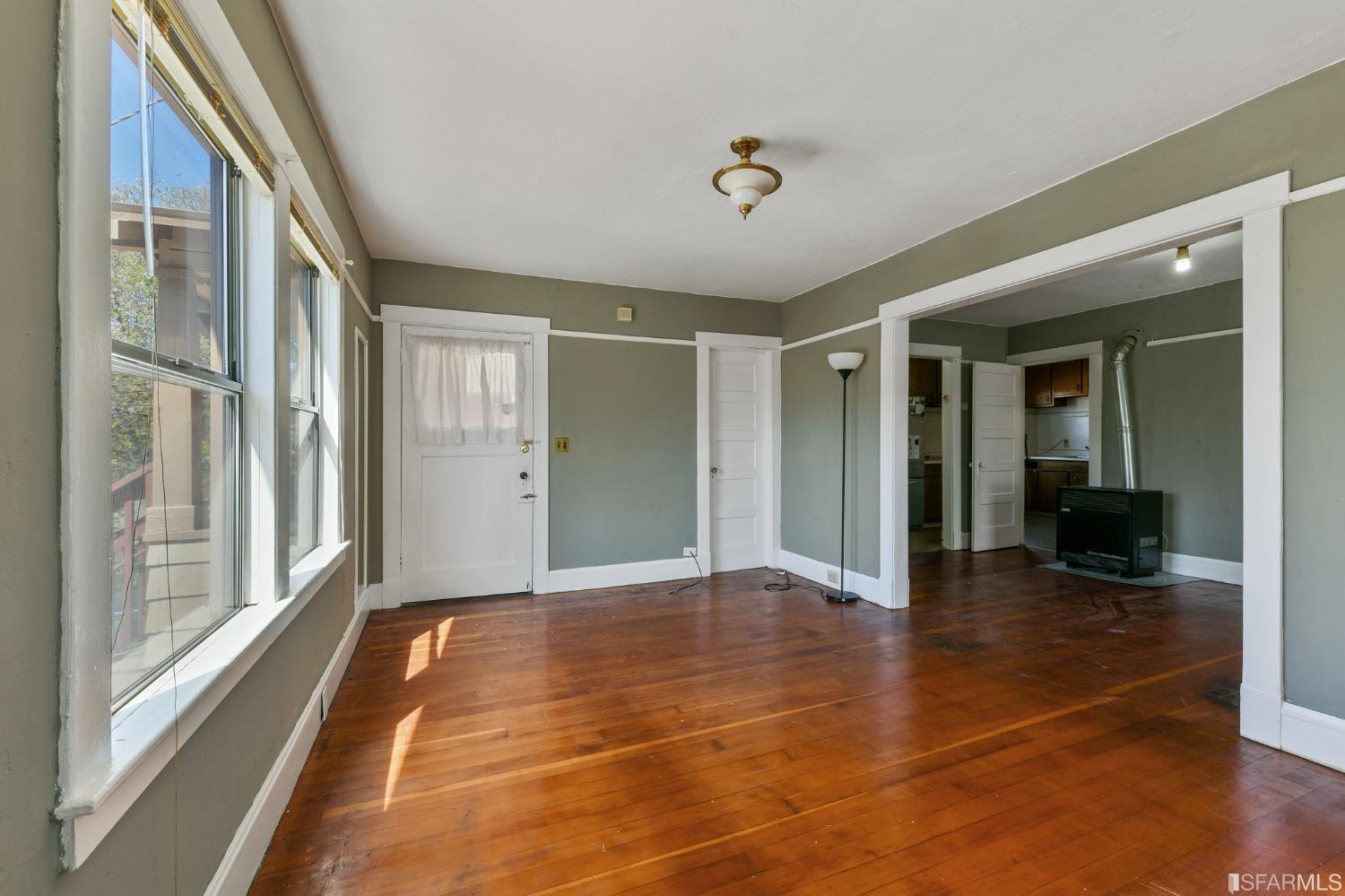 2437 Acton Street Berkeley, CA 94702 - Photo 6 of 36