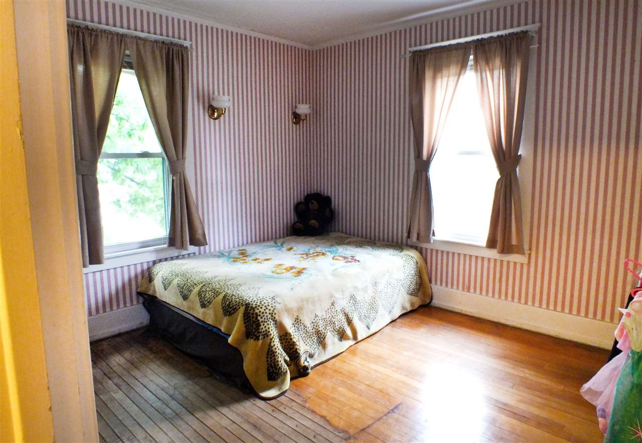 115 Grove Street Rutland, VT 05701 - Photo 7 of 13