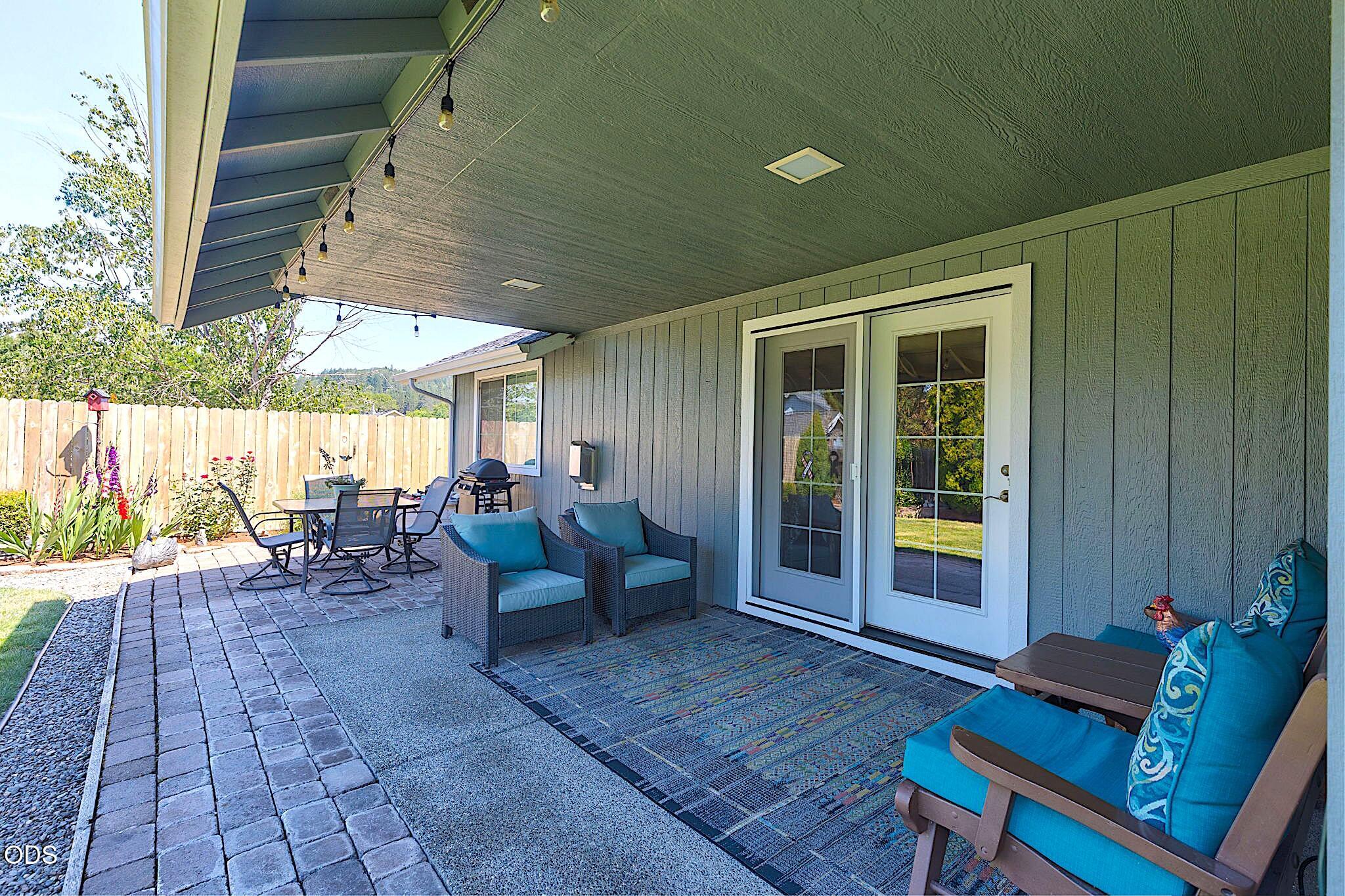 2714 Trinity Way Grants Pass, OR 97527 - Photo 30 of 37