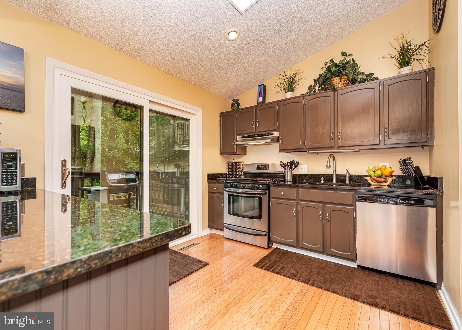 5405 Lightning View Road Columbia, MD 21045 - Photo 14 of 50 Kitchen also has hardwood floors!