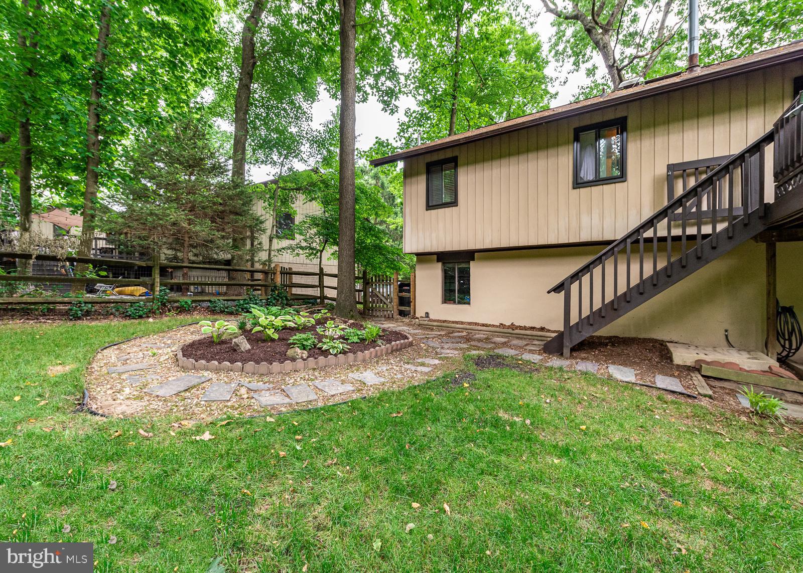 5405 Lightning View Road Columbia, MD 21045 - Photo 36 of 50 fenced yard with mature trees