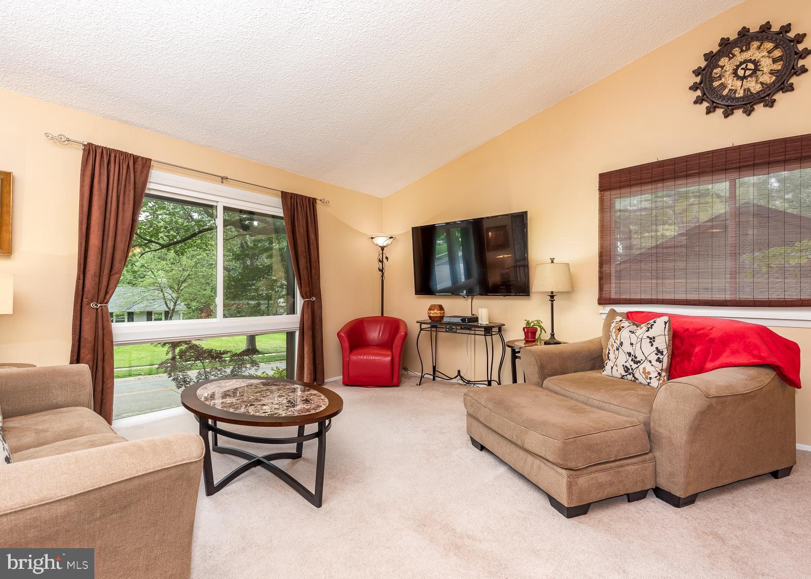 5405 Lightning View Road Columbia, MD 21045 - Photo 9 of 50 Floor to ceiling windows = tons of natural light!