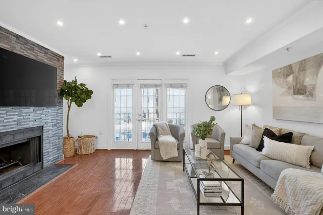 $430,000 | 3805 Porter Street Northwest, Unit 201, Washington, DC 20016