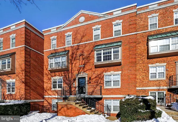 $380,000 | 3805 Porter Street Northwest, Unit 201, Washington, DC 20016