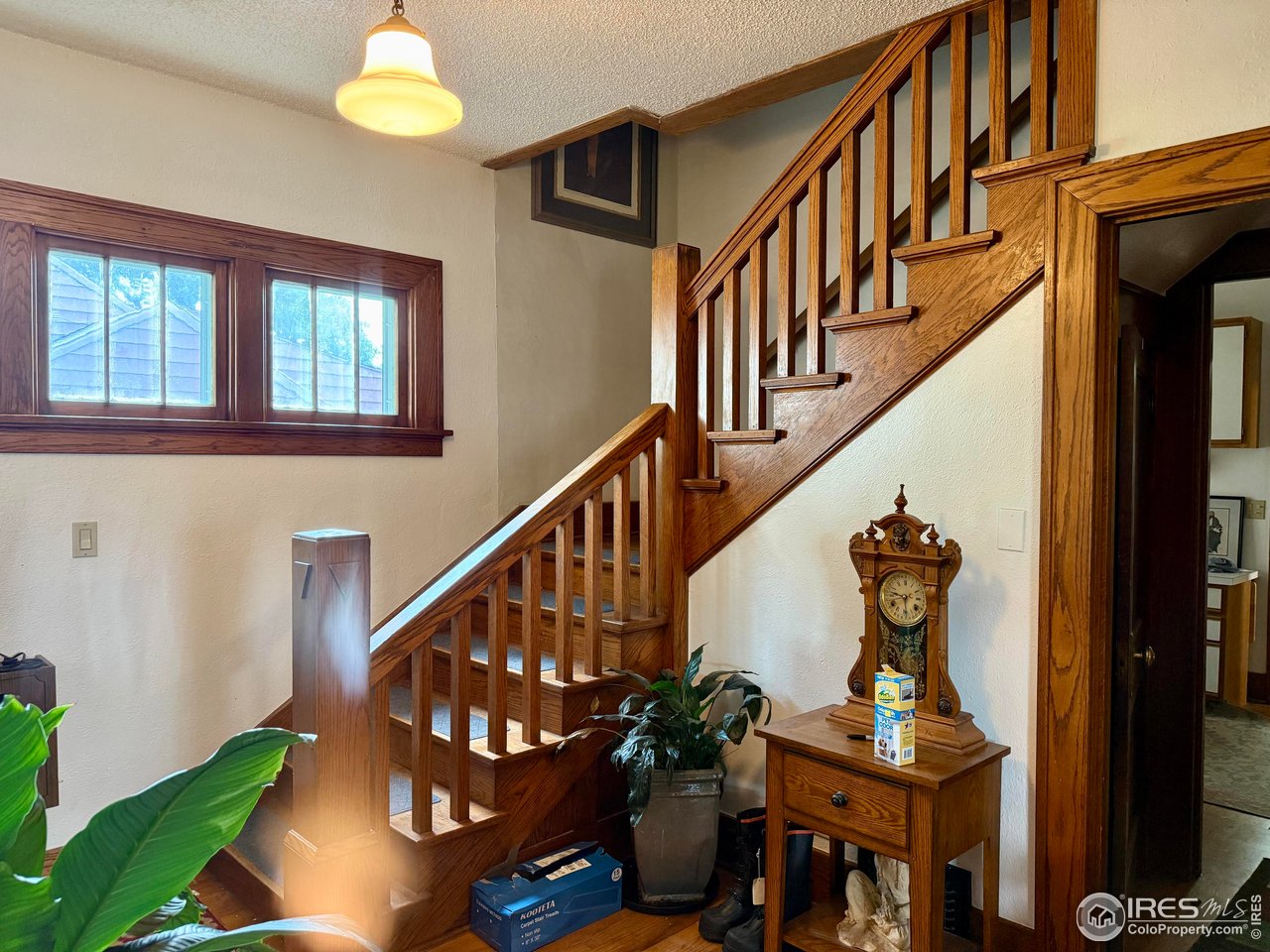 406 South Morlan Avenue Holyoke, CO 80734 - Photo 14 of 38 a view of entryway and hall with wooden floor