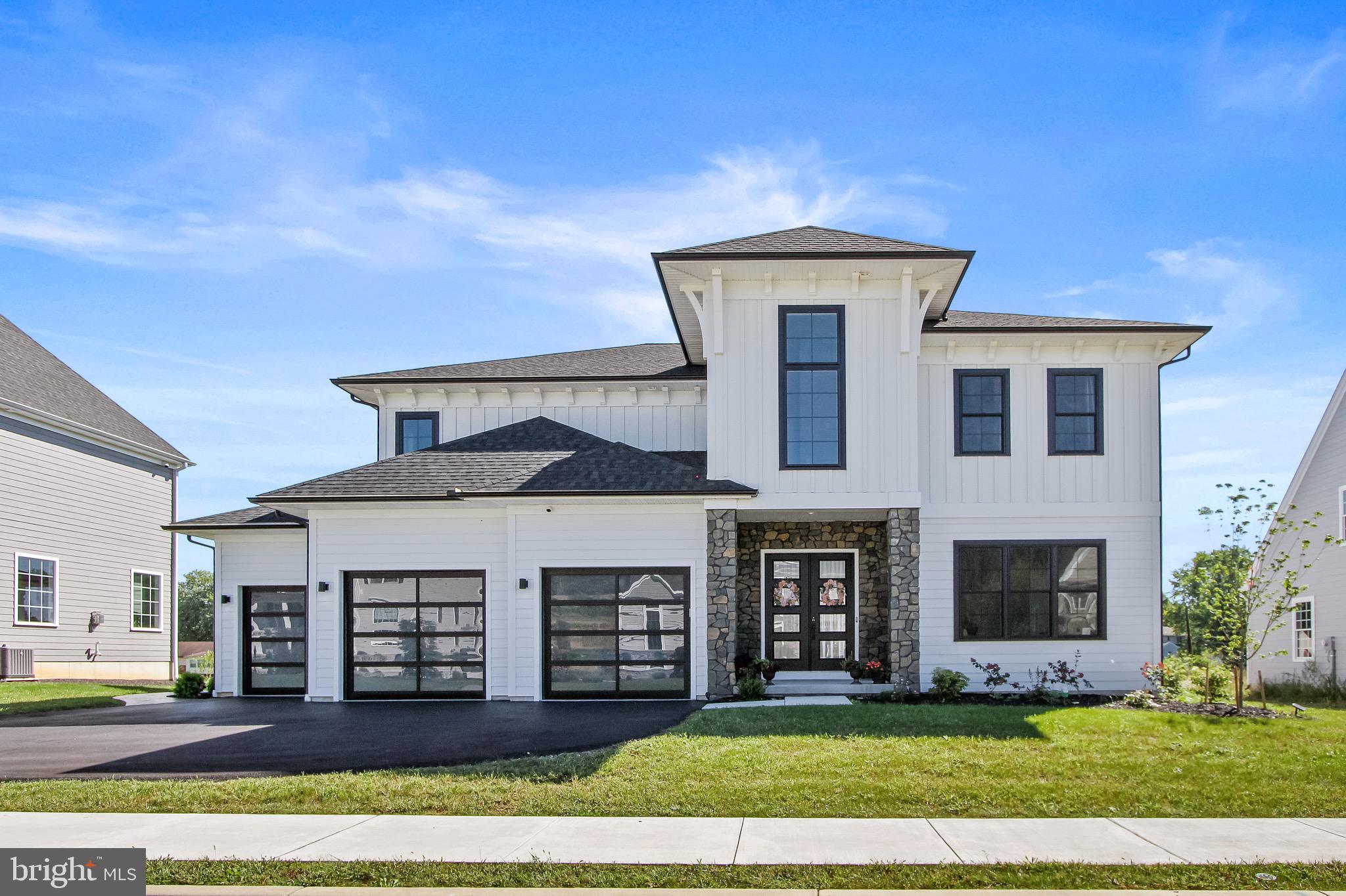430 East Delp Road Lancaster, PA 17601 - Photo 1 of 50 Gallery Image 1