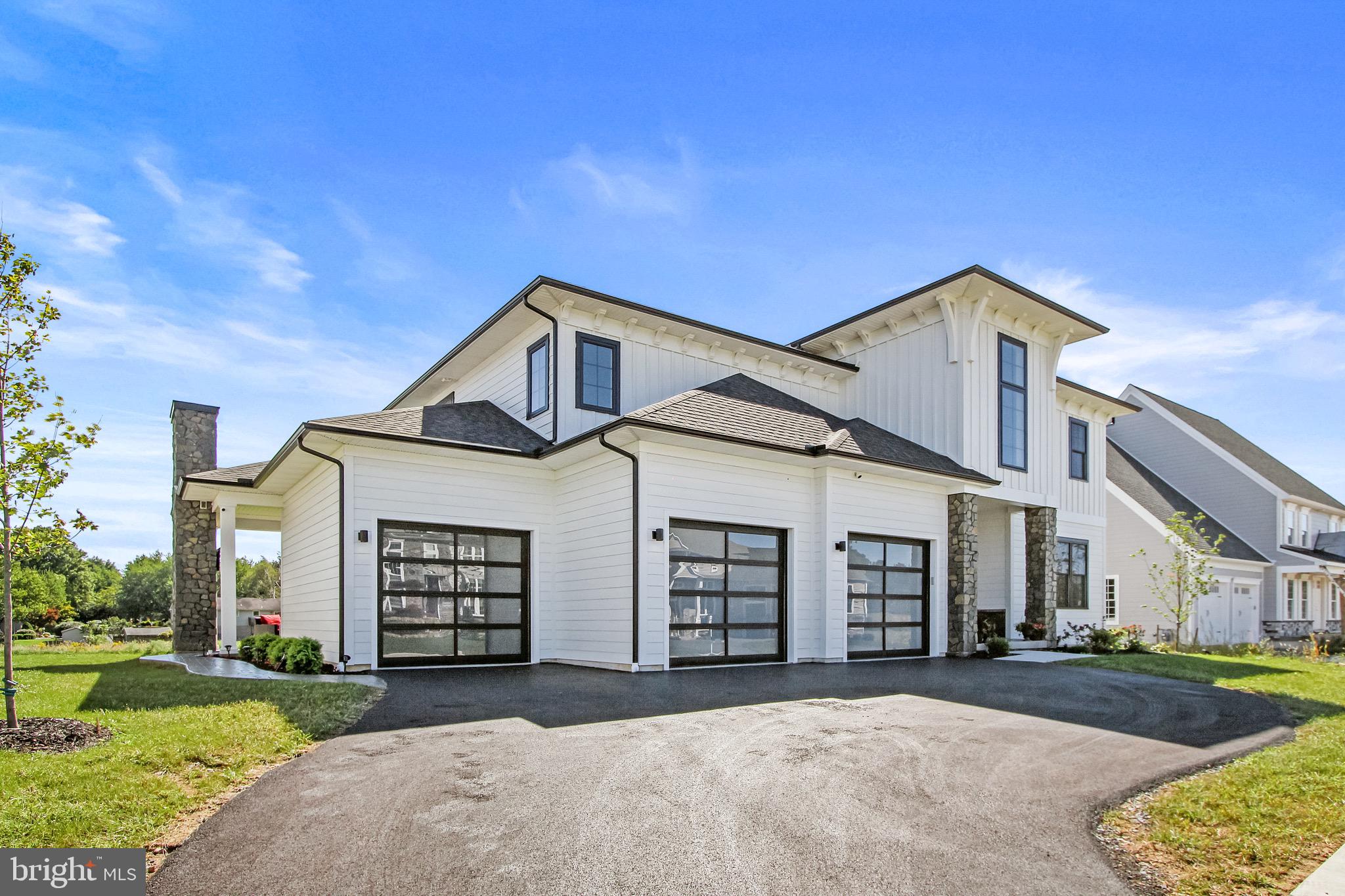 430 East Delp Road Lancaster, PA 17601 - Photo 3 of 50 Gallery Image 3