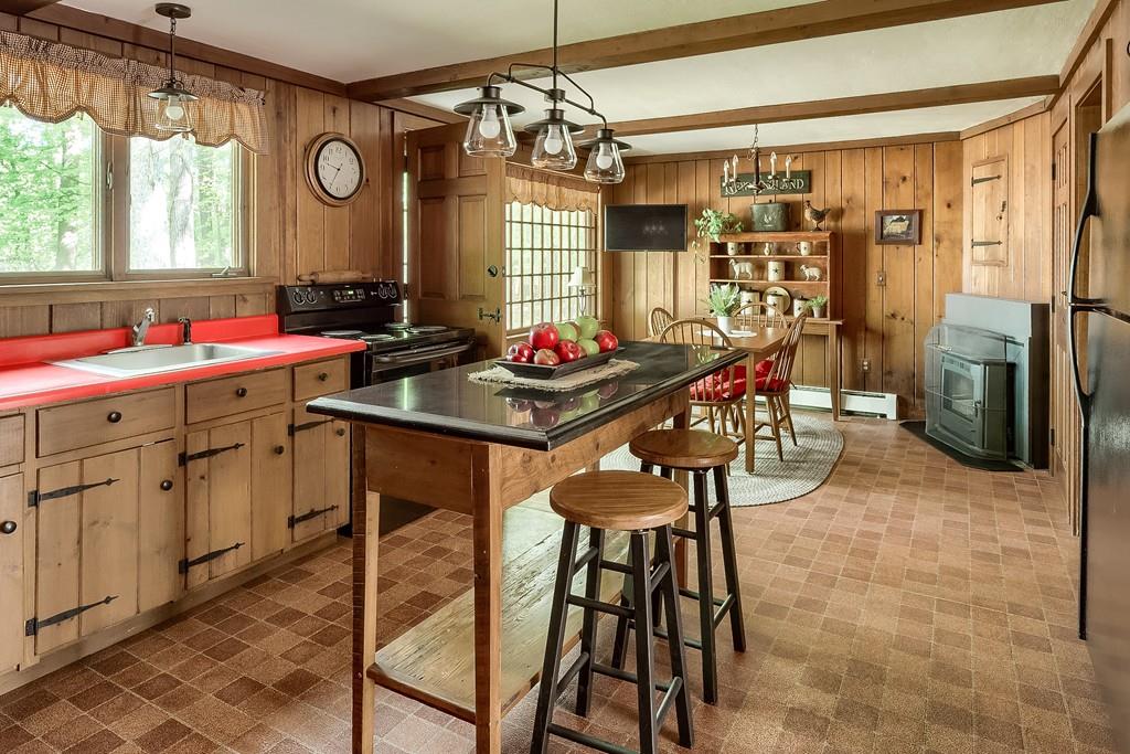 8 7 Bridge Road Lancaster, MA 01523 - Photo 4 of 11 Gallery Image 4