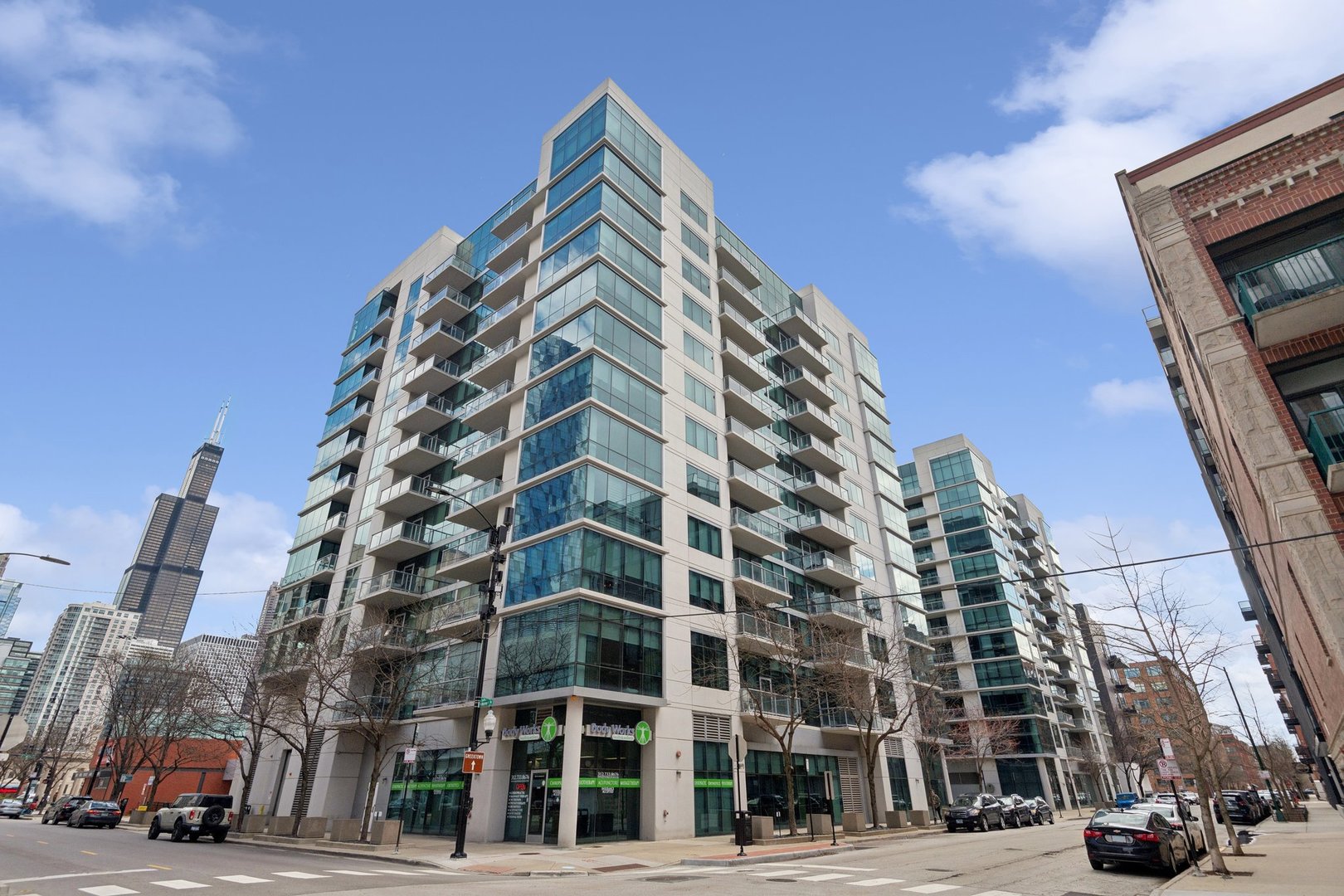125 South Green Street, Unit 308A Chicago, IL 60607 - Photo 1 of 24 front view of a building