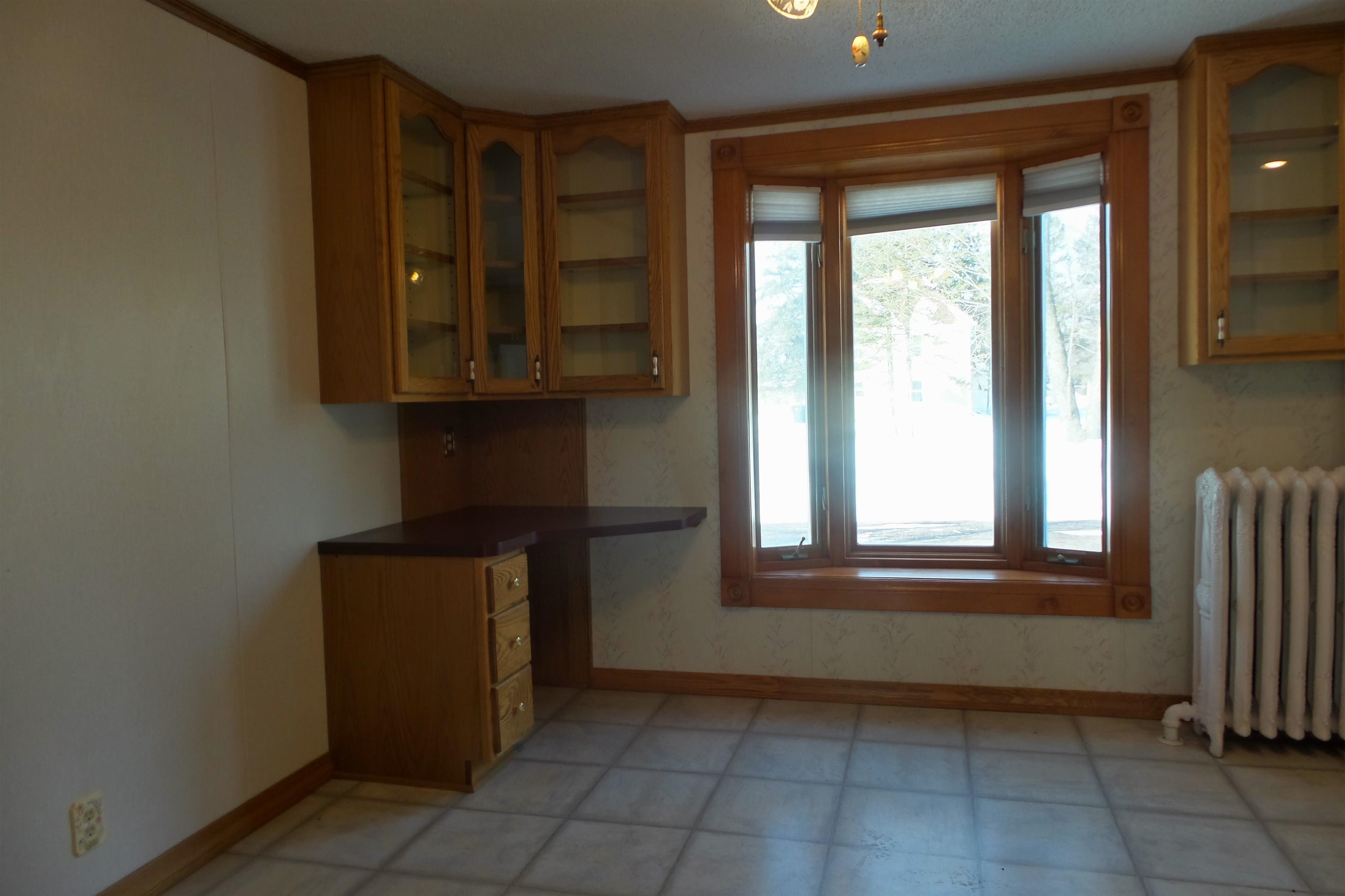 122 West Spruce Street Abbotsford, WI 54405 - Photo 6 of 30