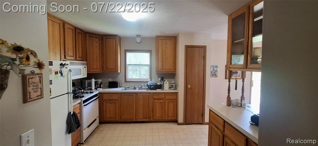 370 West Barnes Road Fostoria, MI 48435 - Photo 5 of 8