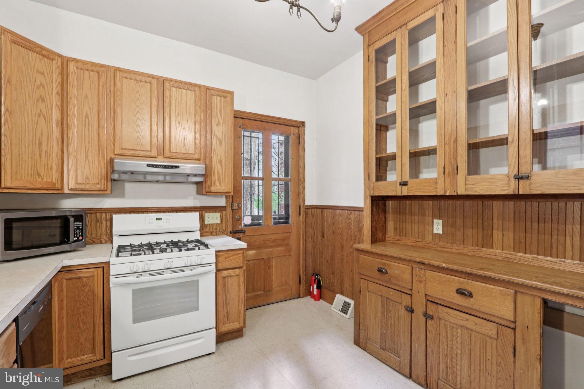 905 South 48th Street Philadelphia, PA 19143 - Photo 44 of 128 905 S. 48th 1st fl A