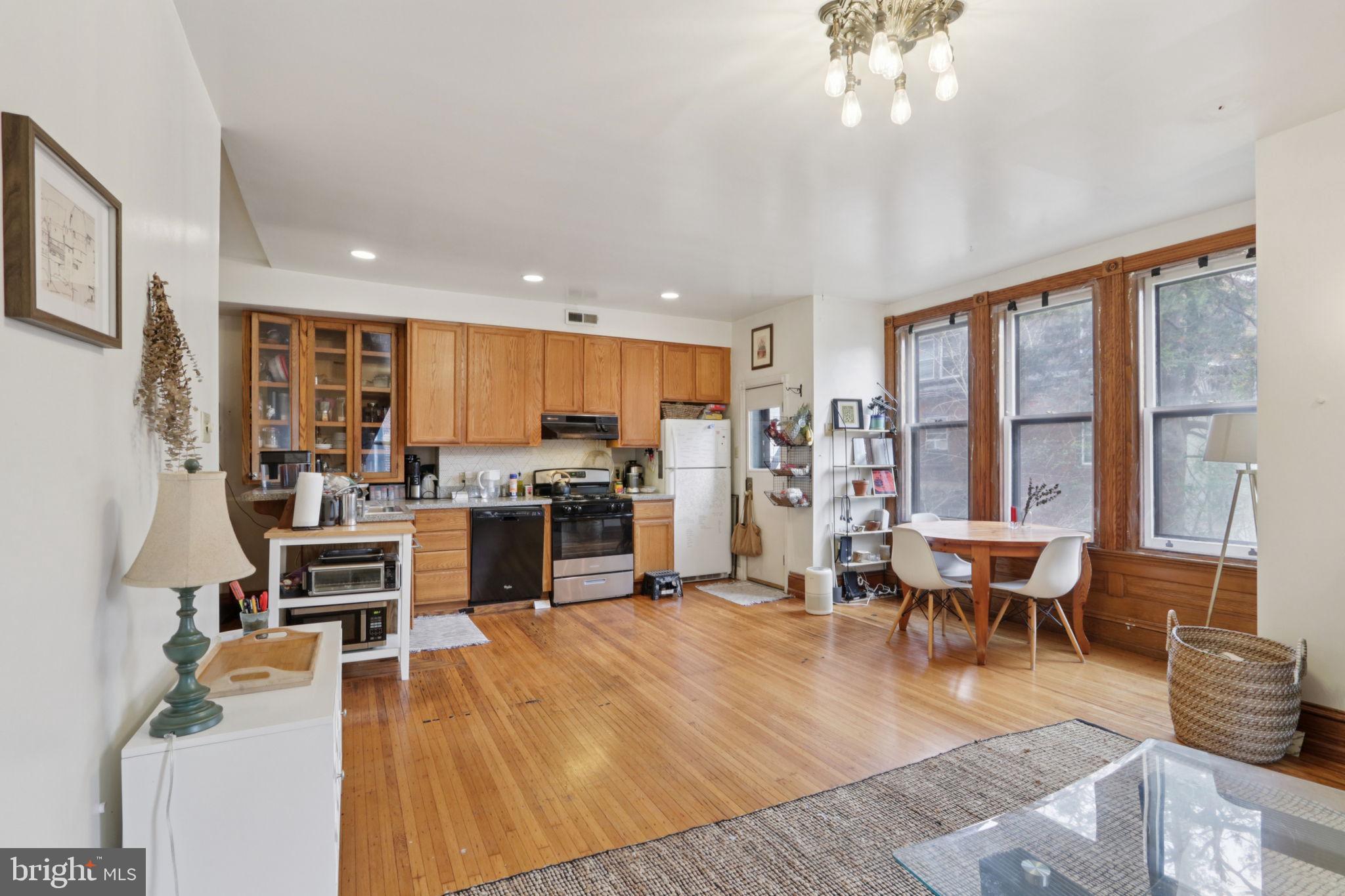 905 South 48th Street Philadelphia, PA 19143 - Photo 77 of 128 907 S. 48th 2nd fl C
