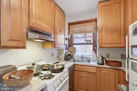 $1,175,000 | 905 South 48th Street, Philadelphia, PA 19143