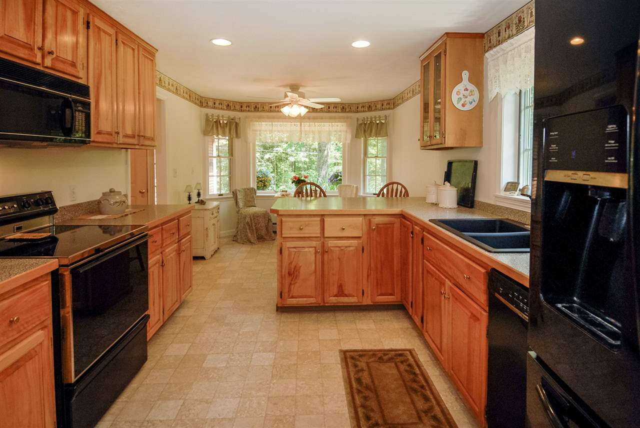 532 Meaderboro Road Farmington, NH 03835 - Photo 7 of 30