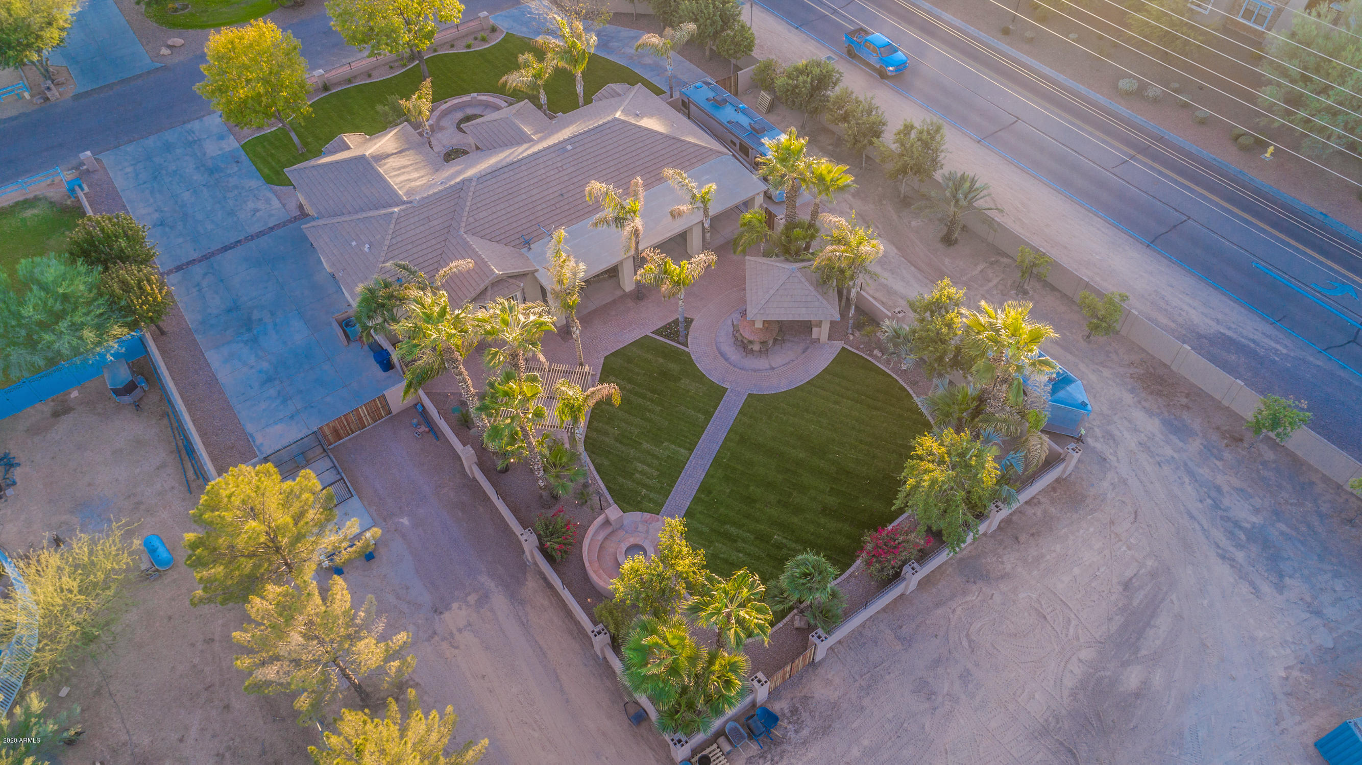 16413 South Greenfield Road Gilbert, AZ 85295 - Photo 6 of 79 Gallery Image 6