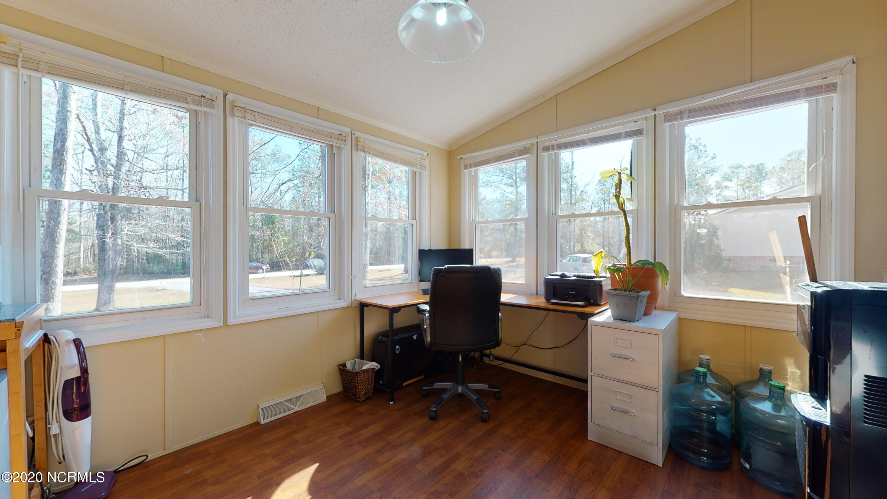 212 Newbold Road Jacksonville, NC 28540 - Photo 12 of 19 Sunroom