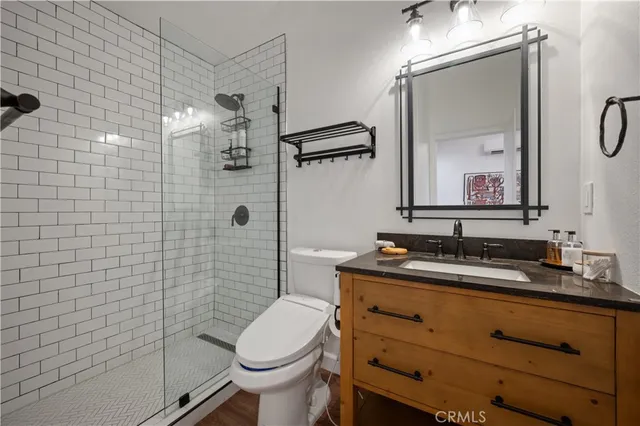 $2,295,000 | 5526 Fulton Avenue, Sherman Oaks, CA 91401