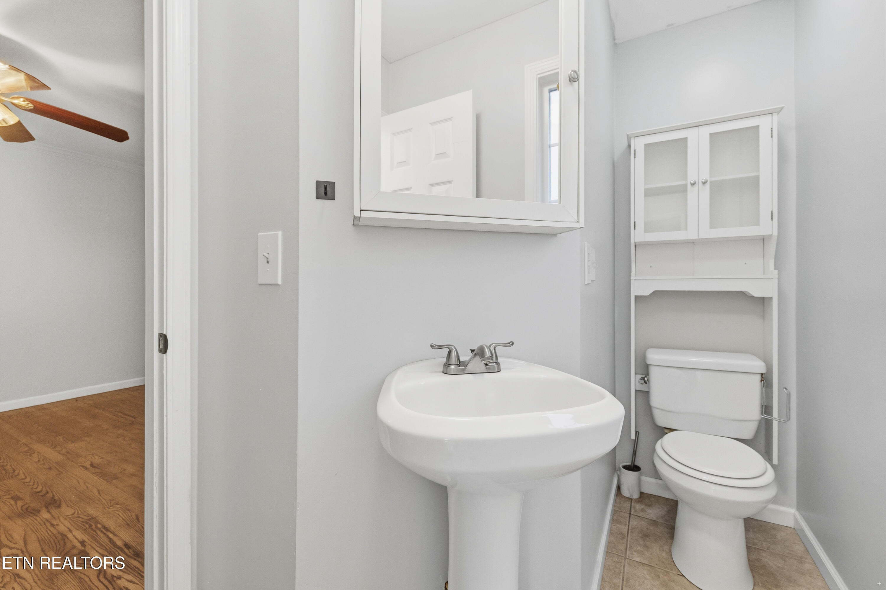 1640 Munsey Hatcher Road Seymour, TN 37865 - Photo 51 of 60 Bathroom