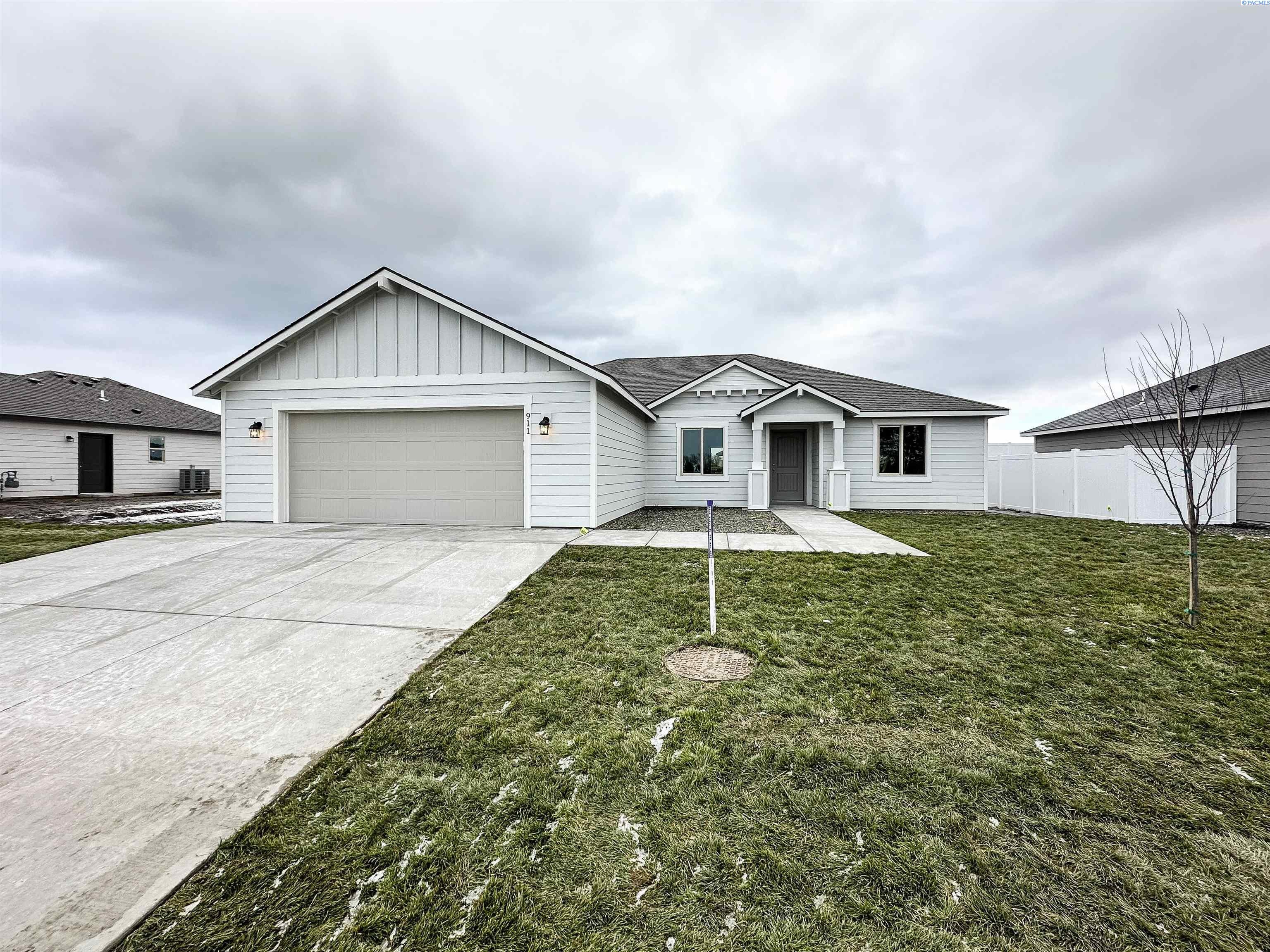 911 North Euclid Road Grandview, WA 98930 - Photo 1 of 27 Gallery Image 1