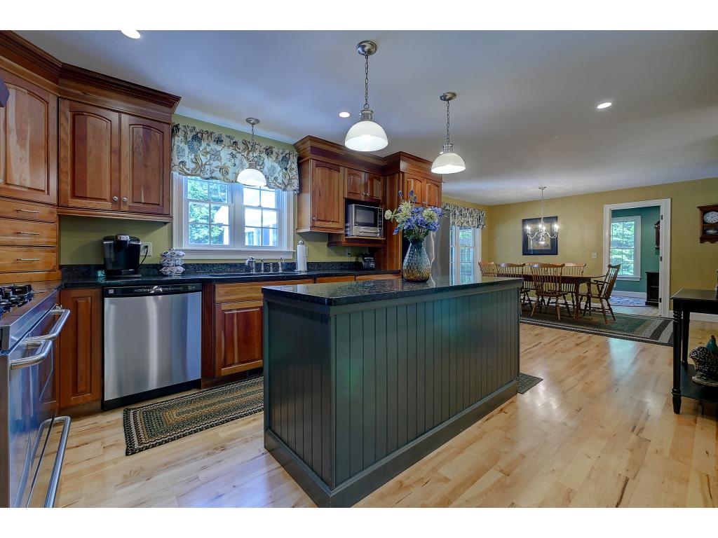 15 Wilson Hill Road New Boston, NH 03070 - Photo 24 of 36