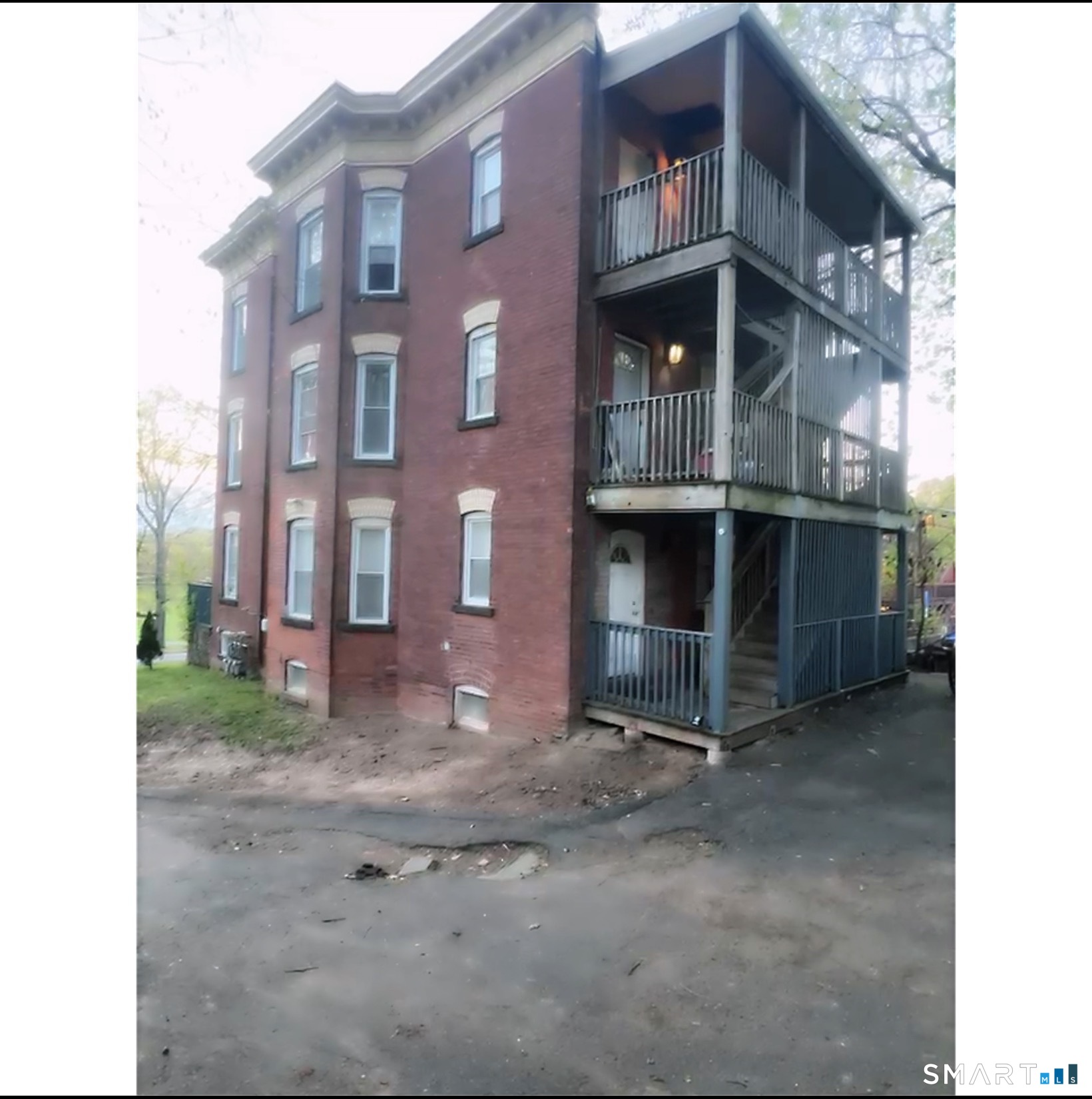 462 Summit Street Hartford, CT 06106 - Photo 5 of 6