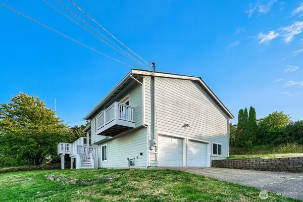 $624,950 | 1312 Browns Point Boulevard Northeast, Tacoma, WA 98422