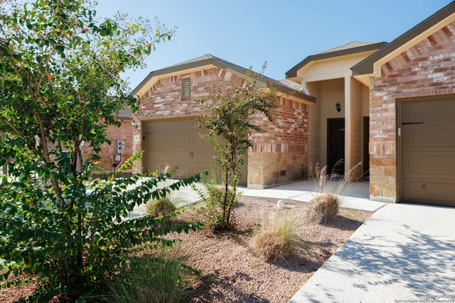 $1,500 | 212 Ragsdale Way, New Braunfels, TX 78130