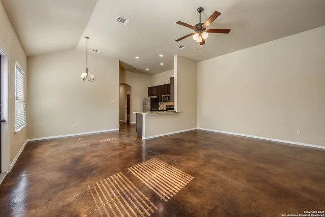 $1,500 | 212 Ragsdale Way, New Braunfels, TX 78130