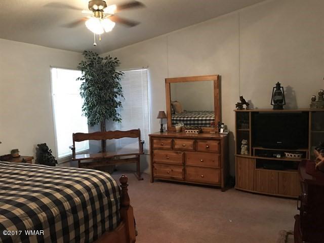 21 Timber Ridge Loop Show Low, AZ 85901 - Photo 15 of 33 Gallery Image 15