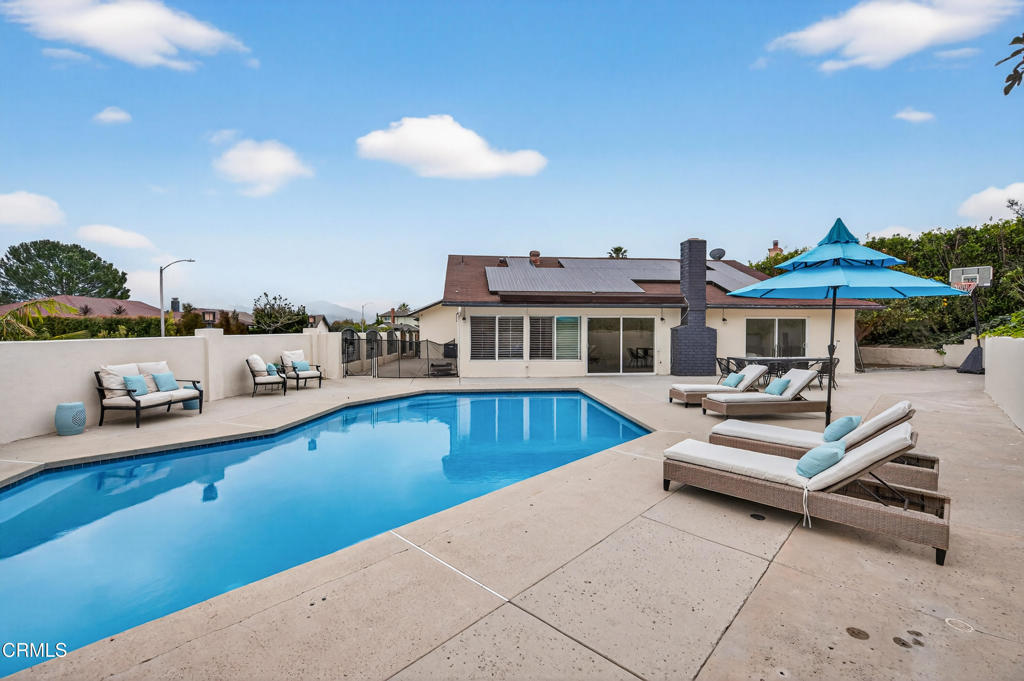 9325 La Shell Drive Tujunga, CA 91042 - Photo 26 of 46 a view of a house with swimming pool and sitting area