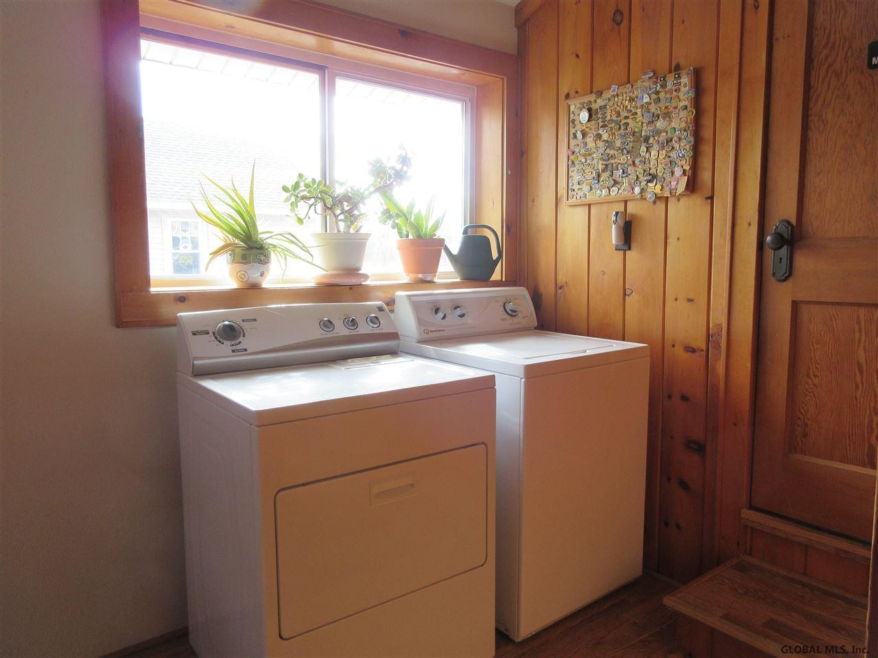 695 Wemple Road Bethlehem, NY 12077 - Photo 8 of 20 Photo 8