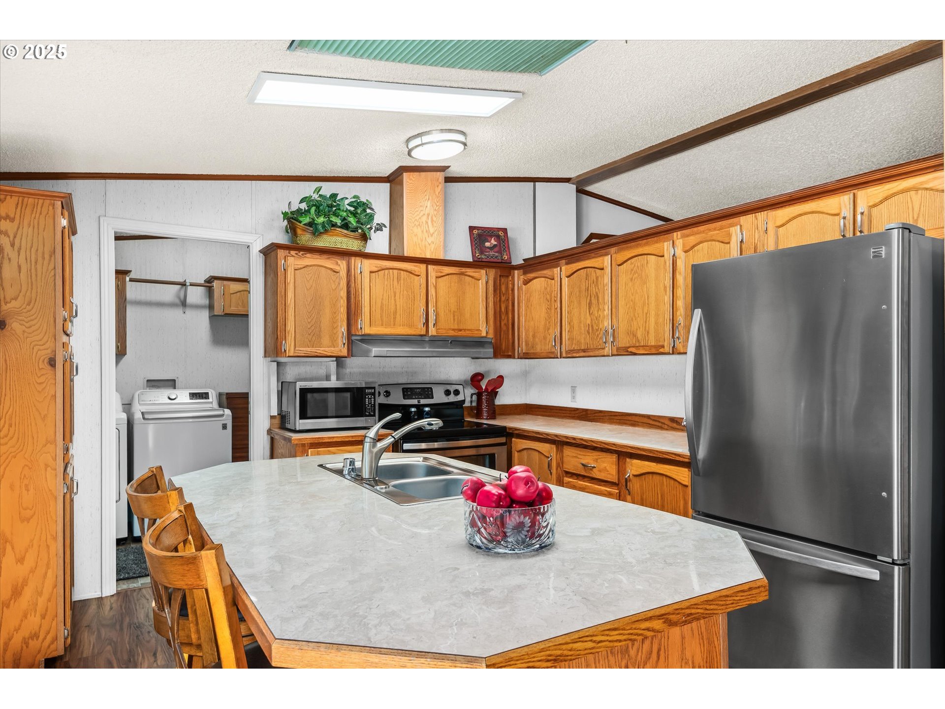 56502 North Bank Road Blue River, OR 97413 - Photo 9 of 38 Gallery Image 9